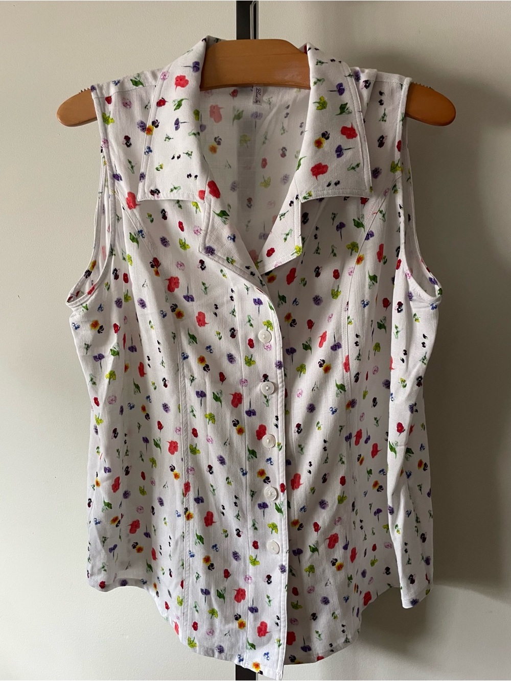 Blue Sky Linen Bamboo Ditsy Floral Cottagecore Sleevless Button Down Shirt Top